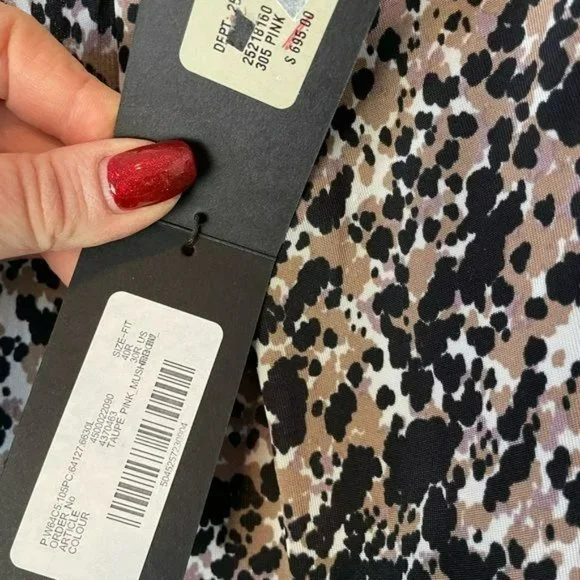 NWT Burberry Ladies Zip Front Sily Soft Tank Top Retail $695 - Picture 11 of 11